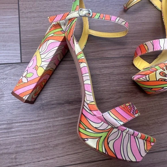 Fashion Nova Yellow Pink Multicolor Retro Printed Platform Heels - Picture 5 of 11